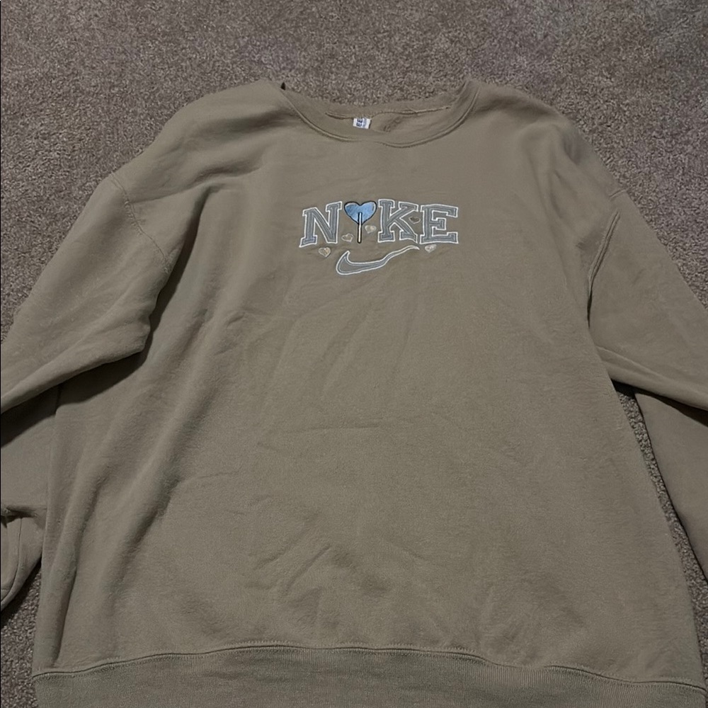 Women Nike Crewneck